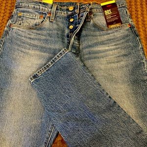 NWT Levi’s 501 “Skinny”